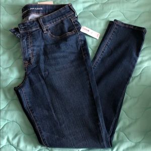 Old Navy Mid-Rise Super Skinny Jeans
